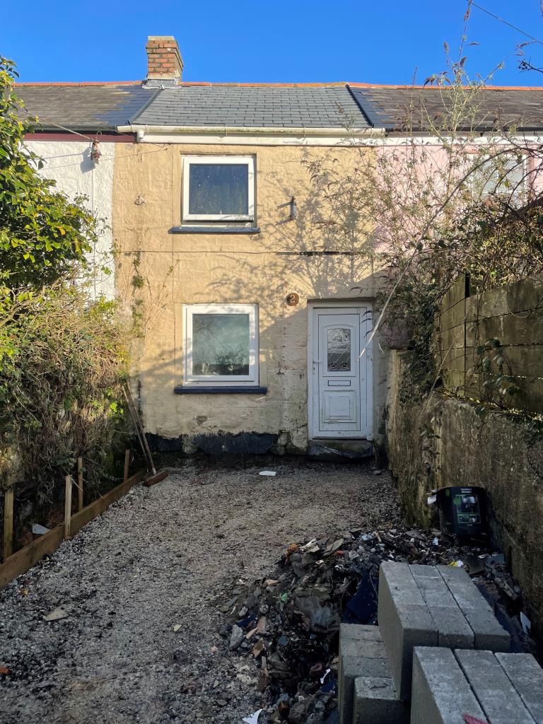 Lot: 19 - RENOVATION PROJECT FOR COMPLETION -